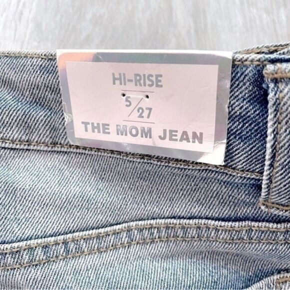 NWT High Rise Mom Jeans Frayed Hem 5/27 - Picture 4 of 5